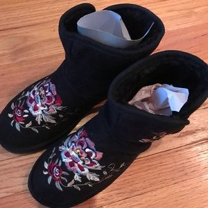 STILL AVAILABLE - New boots from JustFab!